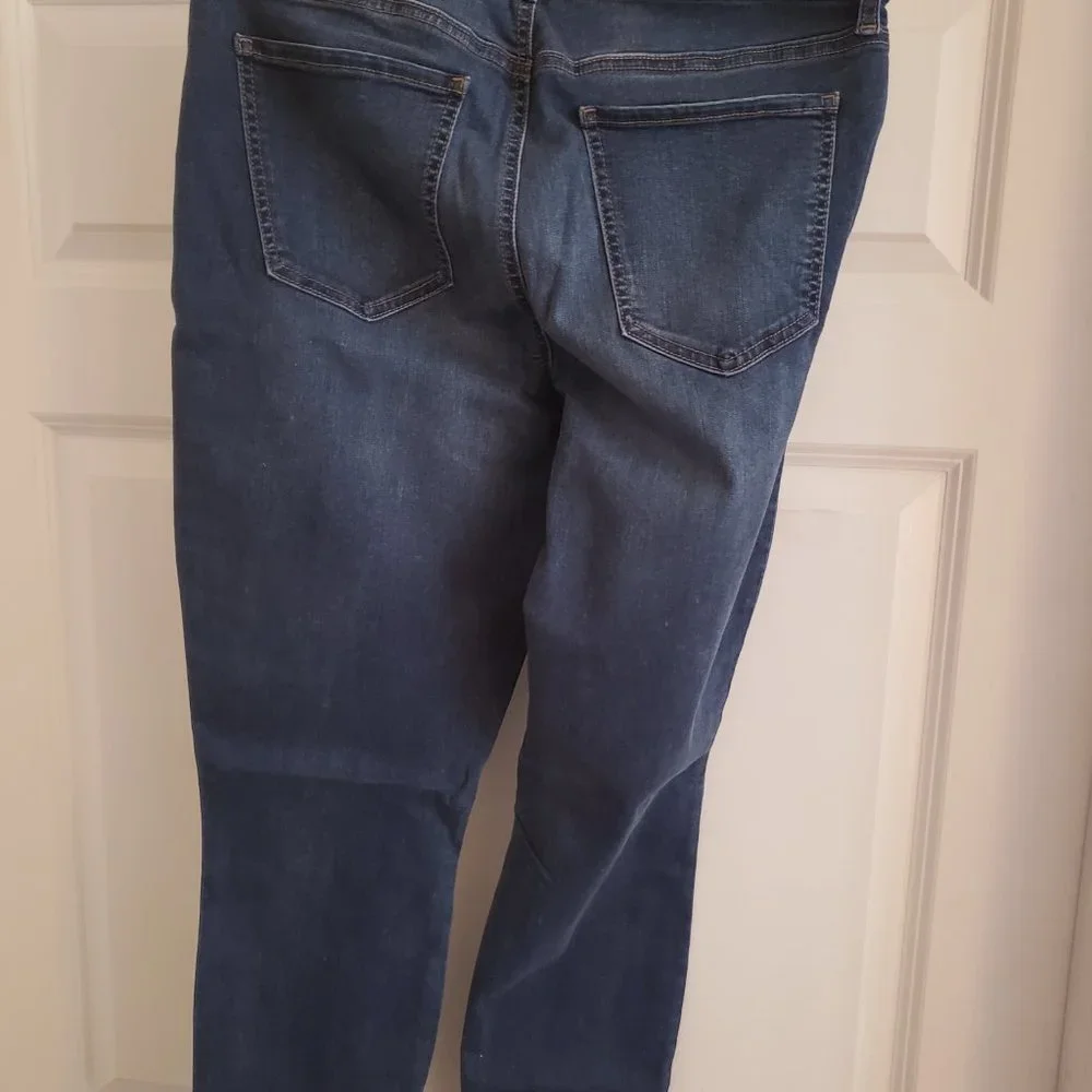 Mid Rise Skinny Jean - Picture 3 of 3